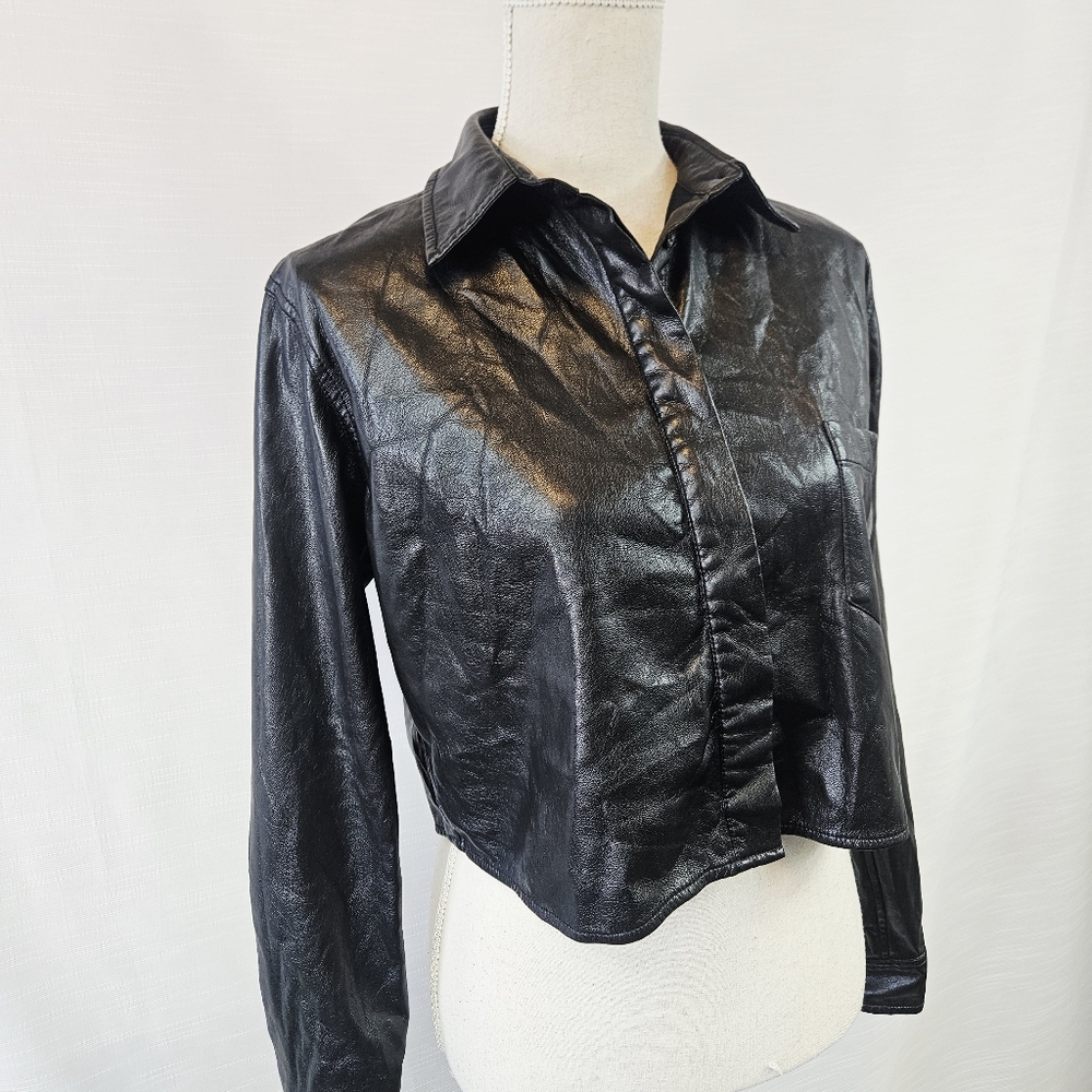 Good American Faux Leather Cropped Buttondown Shirt size Small - Picture 9 of 14